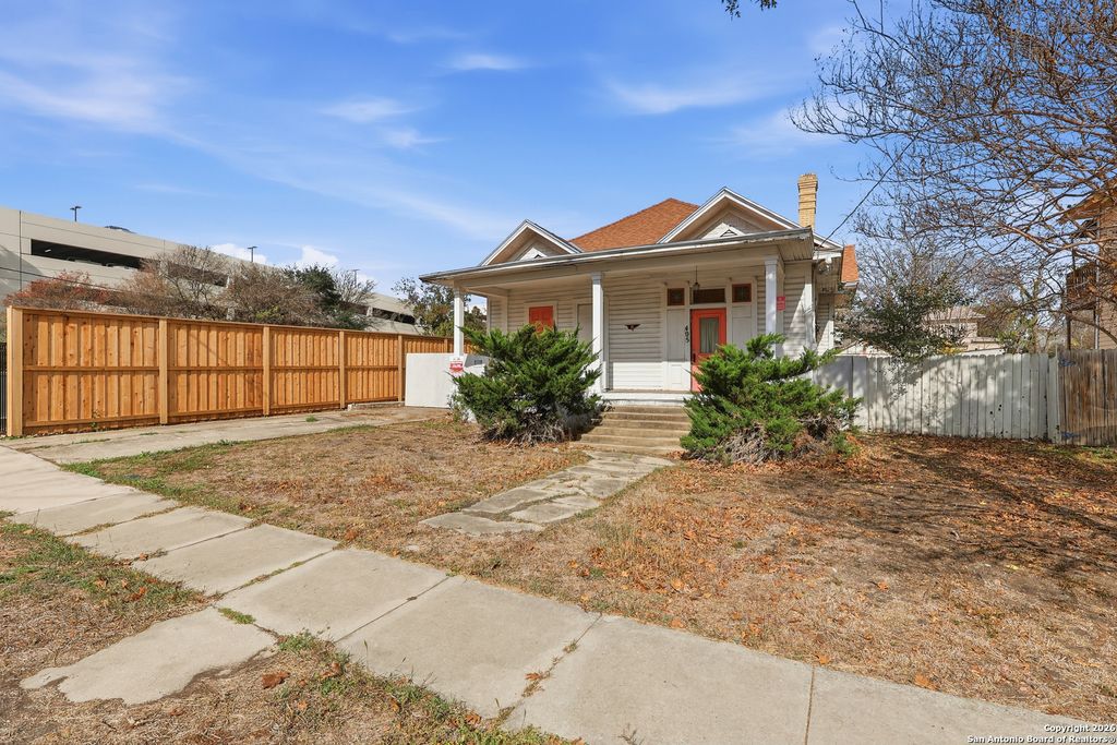 Photo of 405 Laurel, San Antonio, TX 78212 (MLS # 1932356)