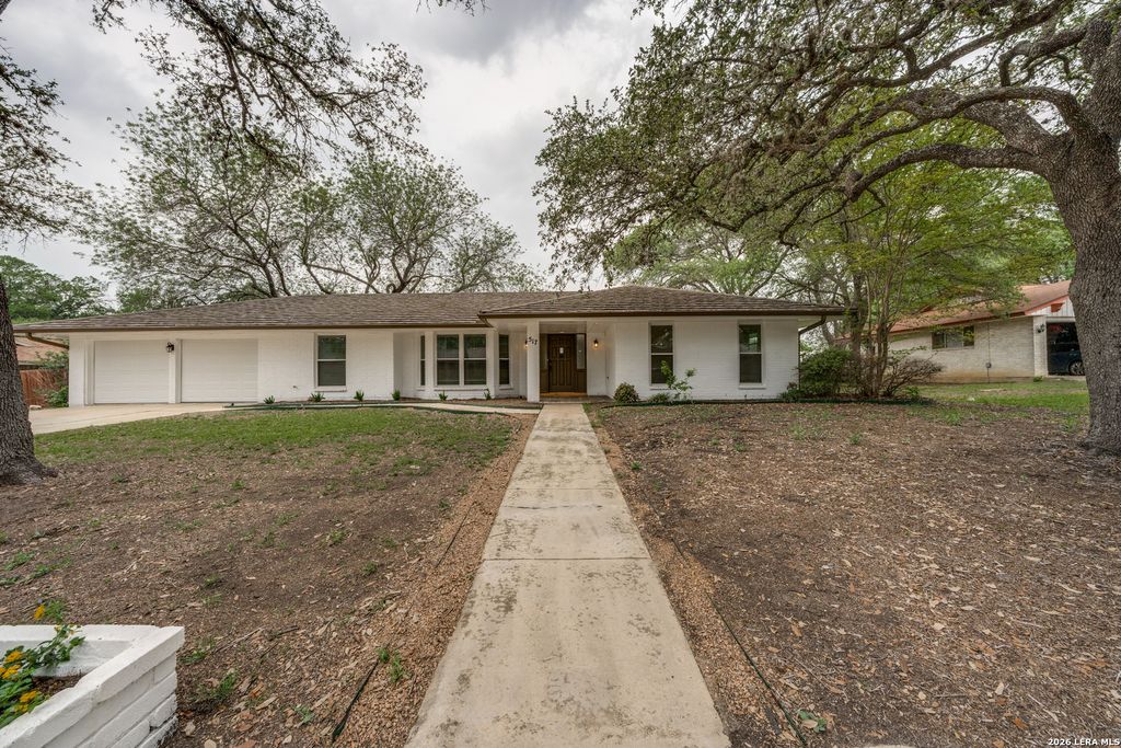Photo of 517 BALFOUR DR, Windcrest, TX 78239 (MLS # 1962382)