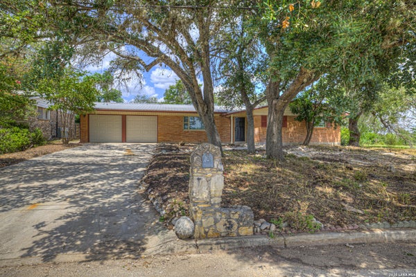 129 YOUNG AVE, UNIVERSAL CITY, TX 78148 - Image 85e0f201e2d85ae00087d0e78cfb904f/221425927