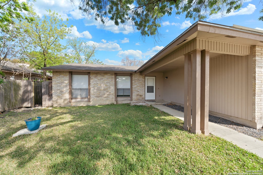 Photo of 13950 BRANTLEY, San Antonio, TX 78233 (MLS # 2007635)