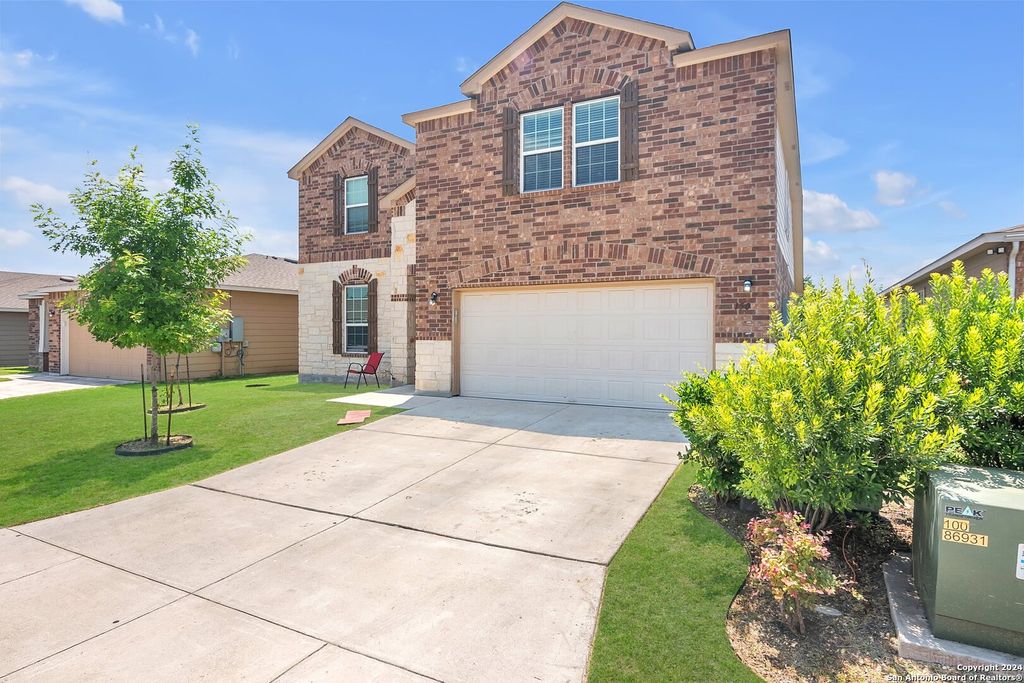 Photo of 150 HIDDEN KNL, Selma, TX 78154 (MLS # 1915443)