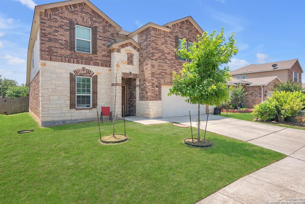 Photo of 150 HIDDEN KNL, Selma, TX 78154 (MLS # 1915443)