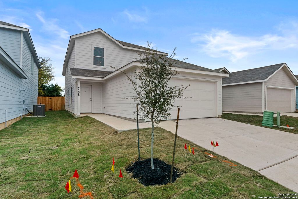 Photo of 7238 Brownleaf dr, San Antonio, TX 78227 (MLS # 1930188)