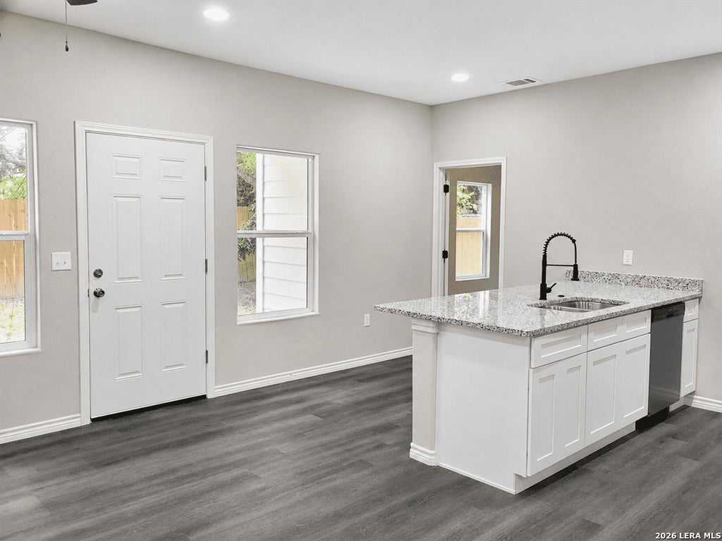 Photo of 7602 Windsor Oaks 1 #1, San Antonio, TX 78239 (MLS # 2007674)