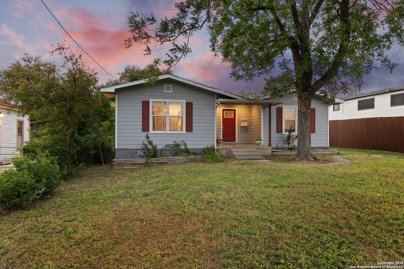 527 Eleanor Ave