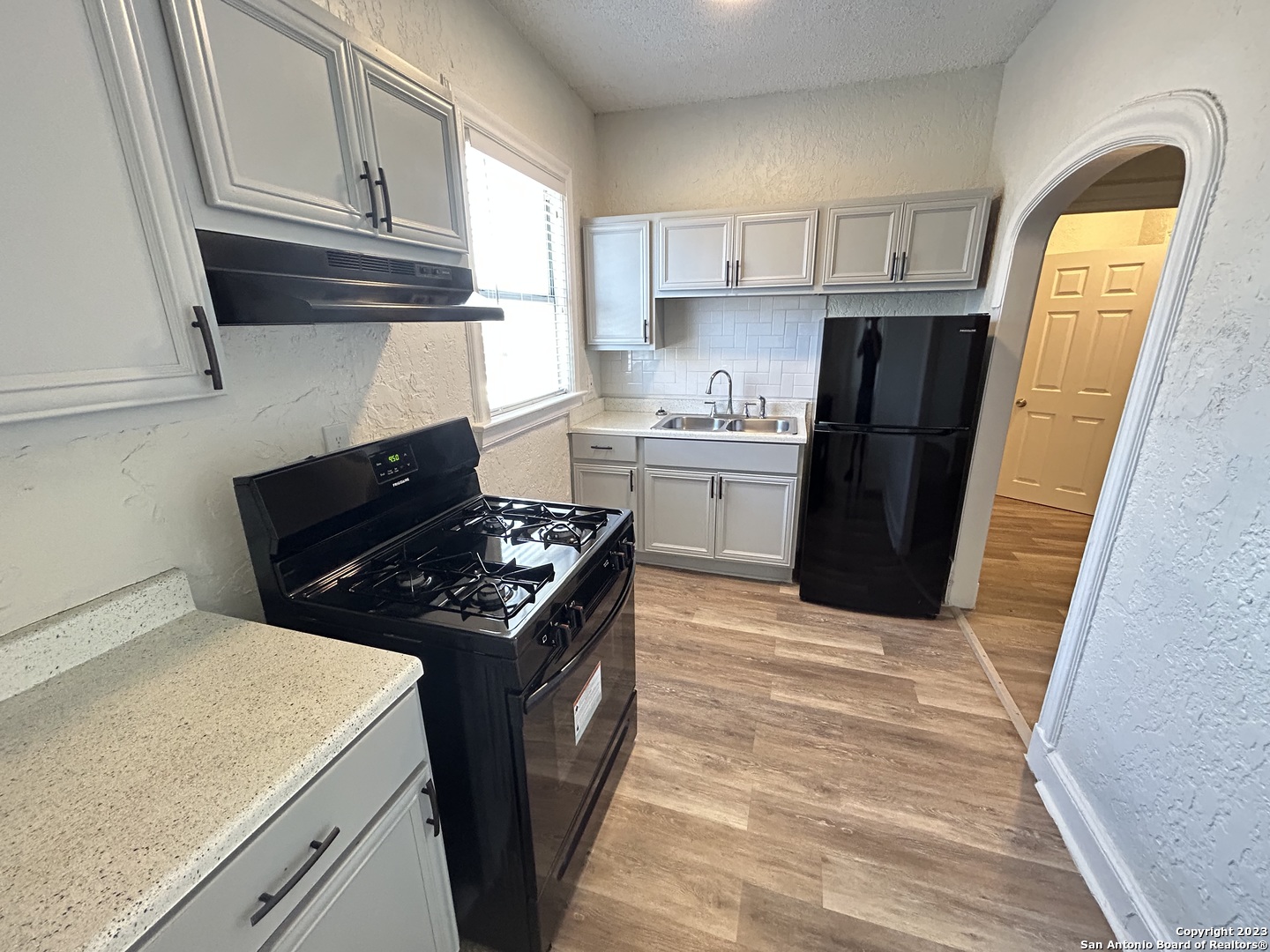 1625 MCCULLOUGH AVE 7