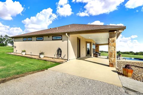 A home in Falls City