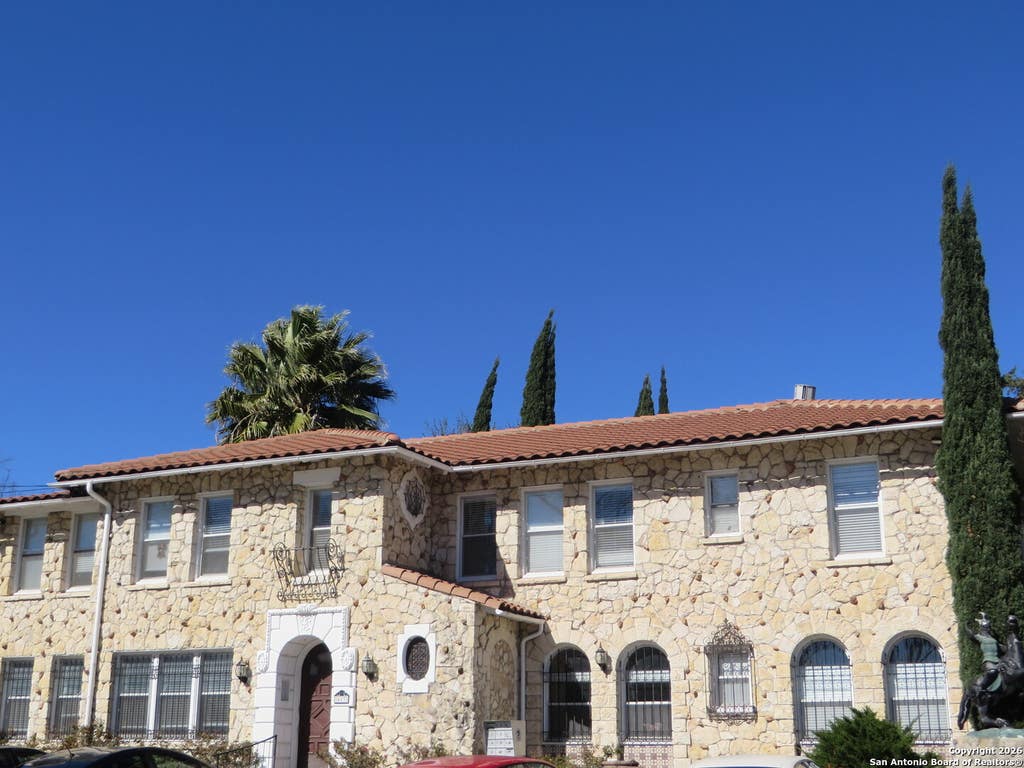 Photo of 403 W ELSMERE PL 3 #3, San Antonio, TX 78212 (MLS # 2007418)