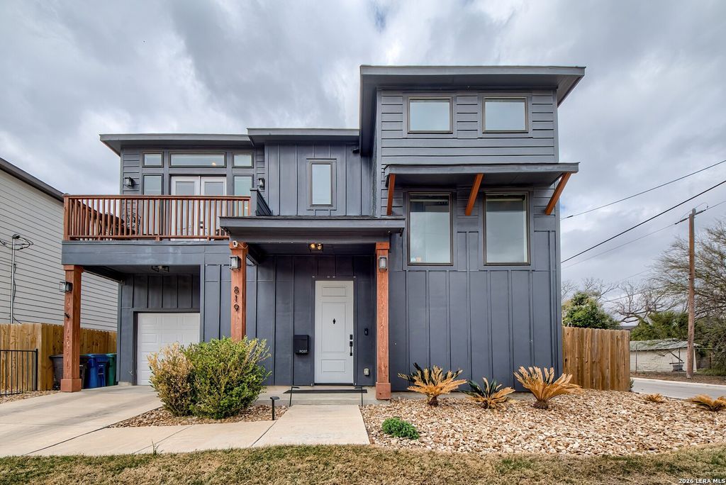 Photo of 819 saint james, San Antonio, TX 78202 (MLS # 1945976)