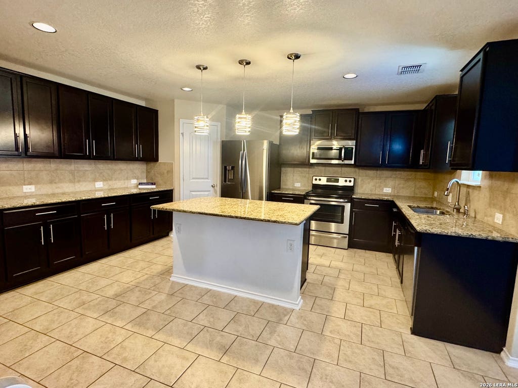 Photo of 1607 Tree Run, San Antonio, TX 78245 (MLS # 2009578)