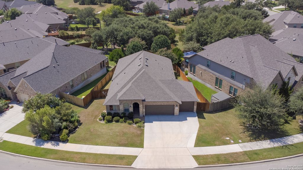 Photo of 125 Cimarron Creek, Boerne, TX 78006 (MLS # 1907723)