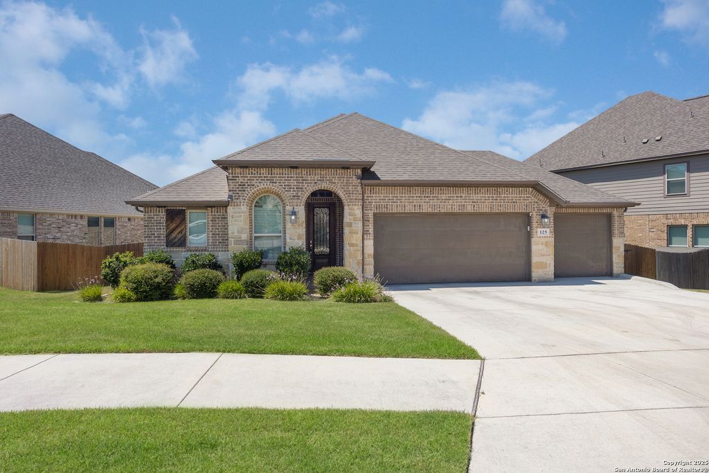 Photo of 125 Cimarron Creek, Boerne, TX 78006 (MLS # 1907723)