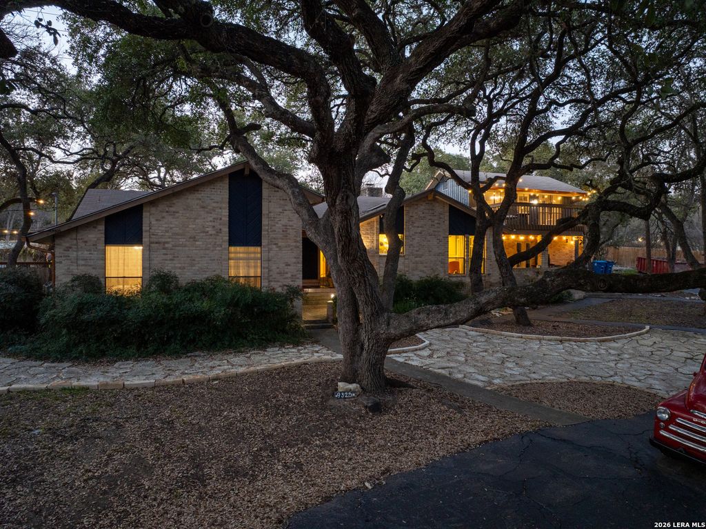 Photo of 9325 Bluebell, Garden Ridge, TX 78266 (MLS # 1951948)