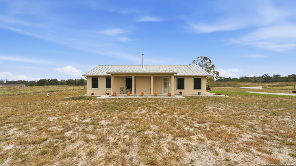 Photo of 142 Chaparral, Floresville, TX 78114 (MLS # 1925374)