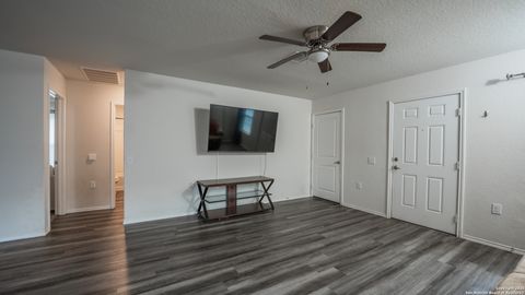 Tiny photo for 12923 LINKS BCH, San Antonio, TX 78221 (MLS # 1861255)