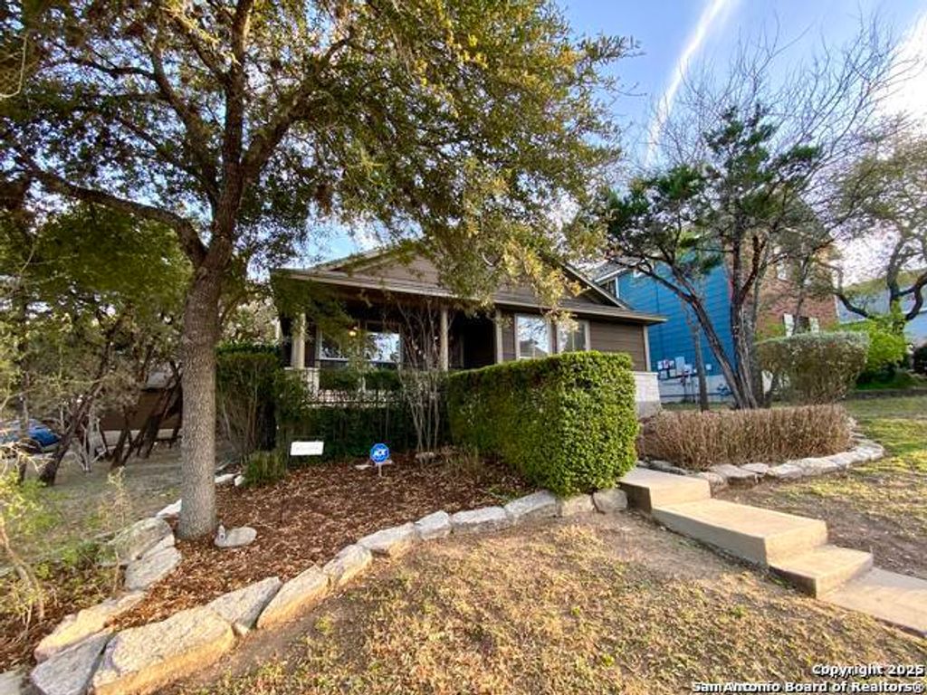 Photo of 7530 Acorn Bend, San Antonio, TX 78250 (MLS # 1926645)