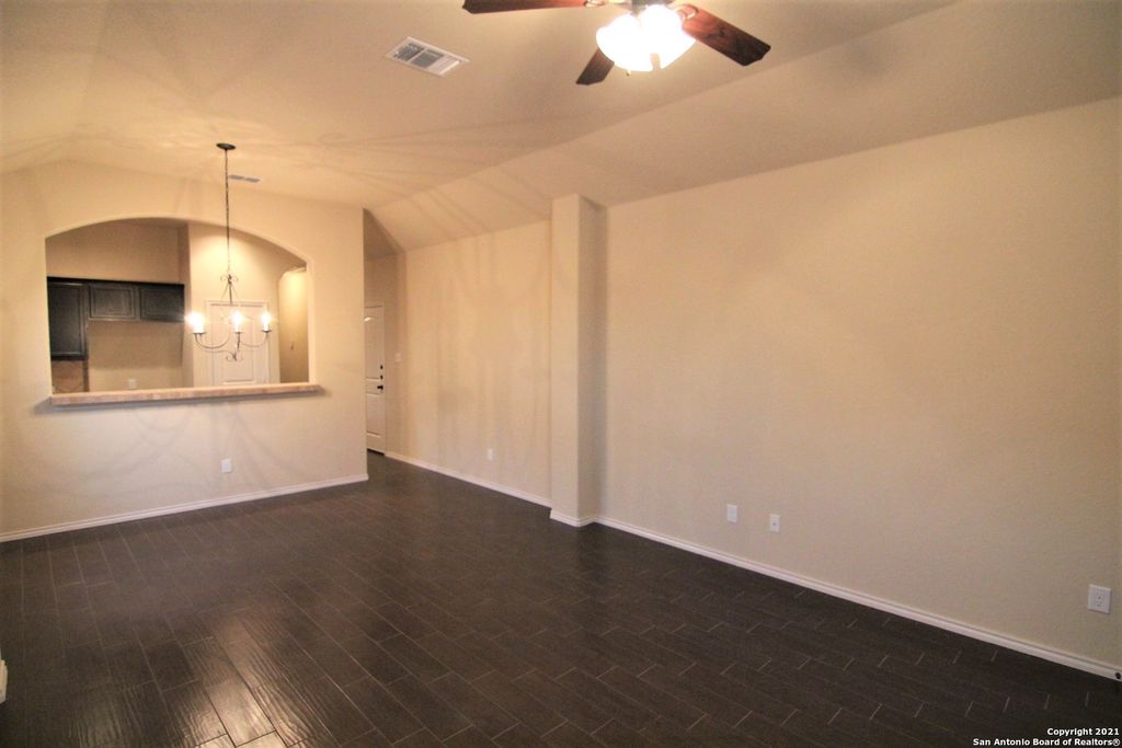 Photo of 534 Creekside Circle, New Braunfels, TX 78130 (MLS # 1955515)