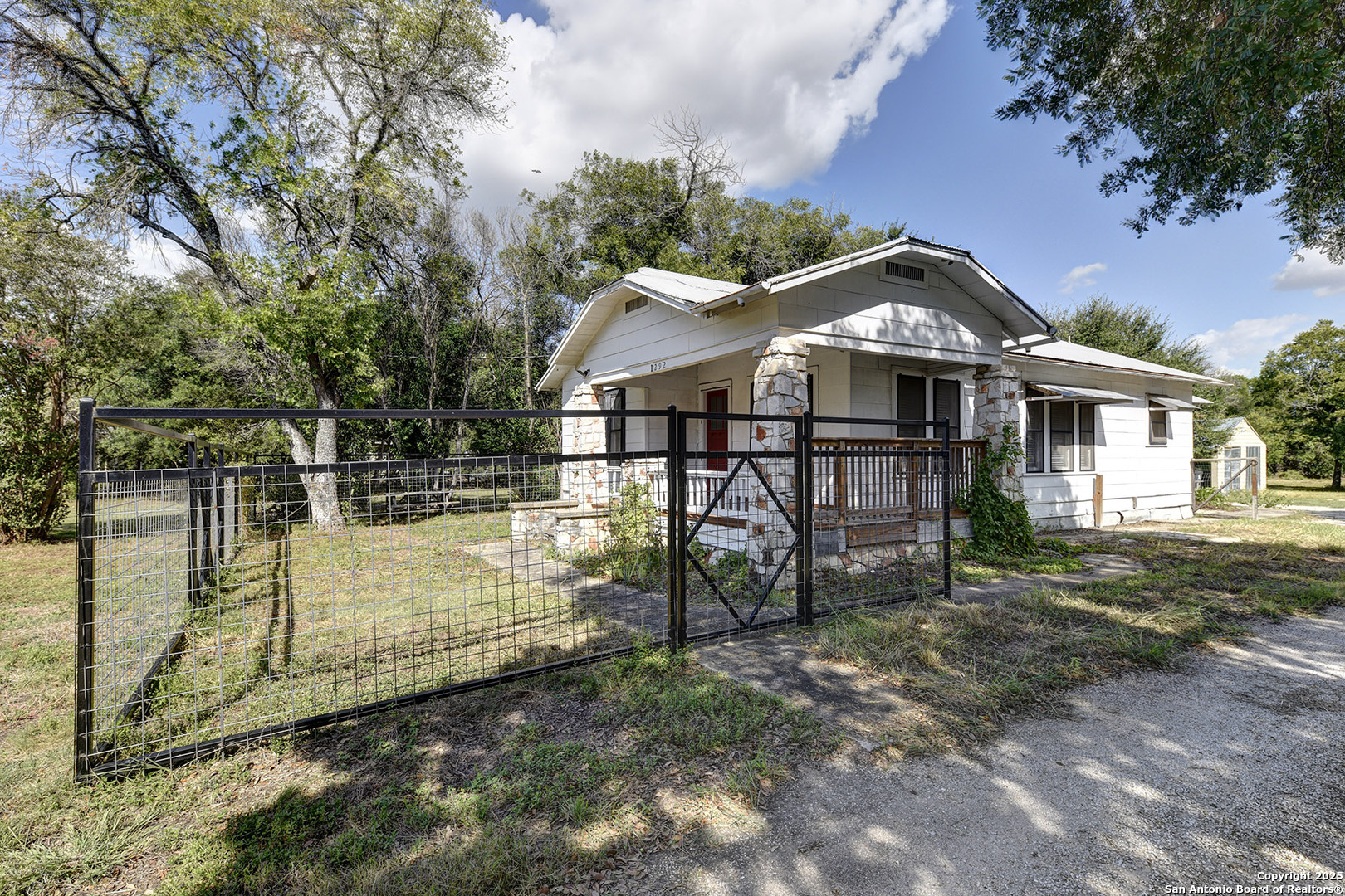 1292 N Business 35