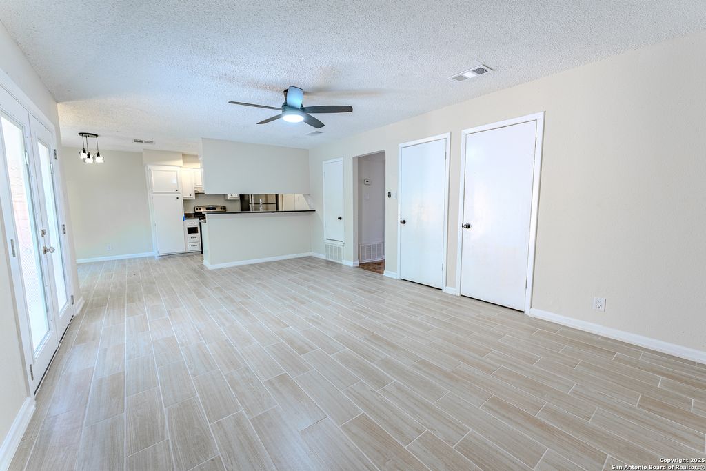 Photo of 6913 Forest Meadow, San Antonio, TX 78240 (MLS # 1917614)