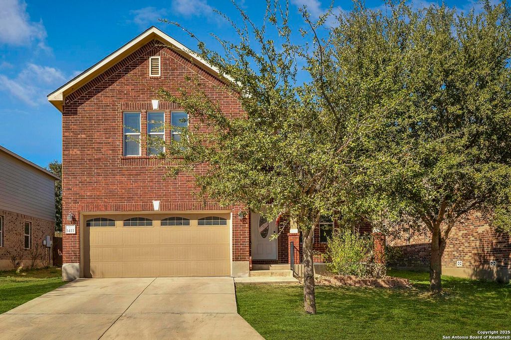 Photo of 1411 Hummingbird, San Antonio, TX 78245 (MLS # 1925952)