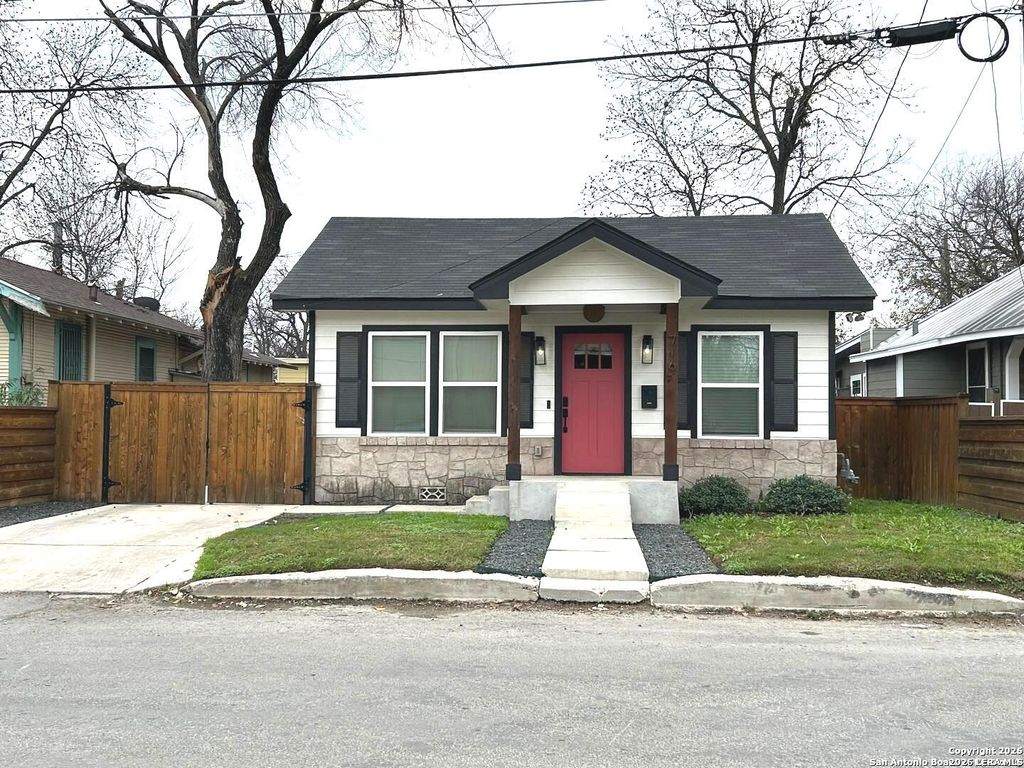 Photo of 716 Florida St, San Antonio, TX 78210 (MLS # 1931353)