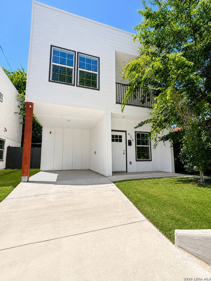 Photo of 626 IOWA ST, San Antonio, TX 78203 (MLS # 2003120)