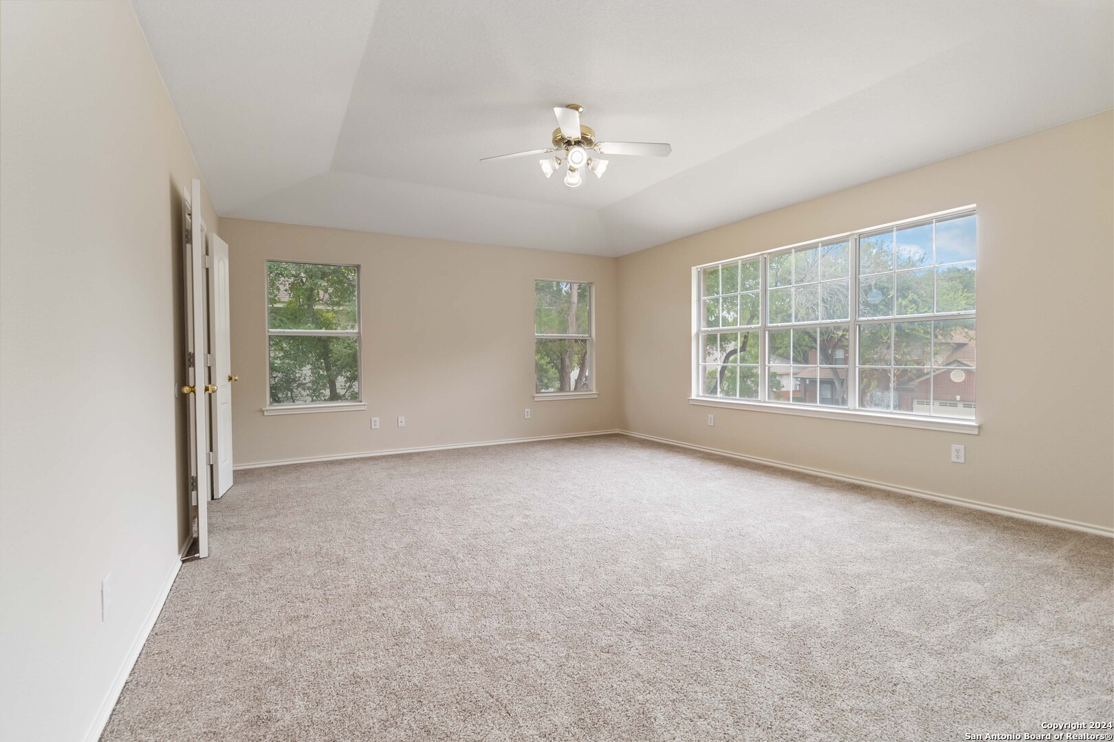 San Antonio, Texas 78247, United States, 3 Bedrooms Bedrooms, ,3 BathroomsBathrooms,Residential,Pending,46114