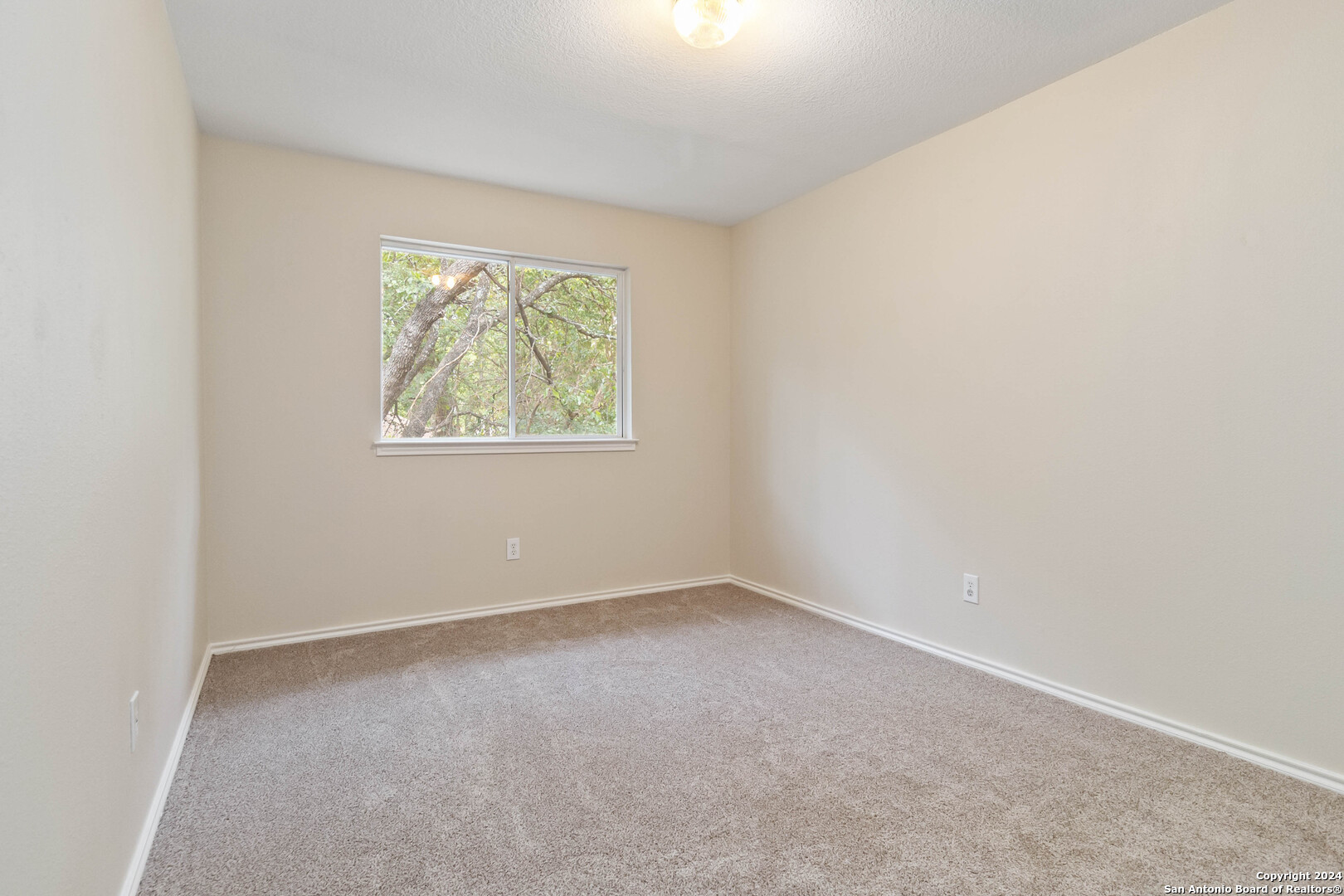 San Antonio, Texas 78247, United States, 3 Bedrooms Bedrooms, ,3 BathroomsBathrooms,Residential,Pending,46114