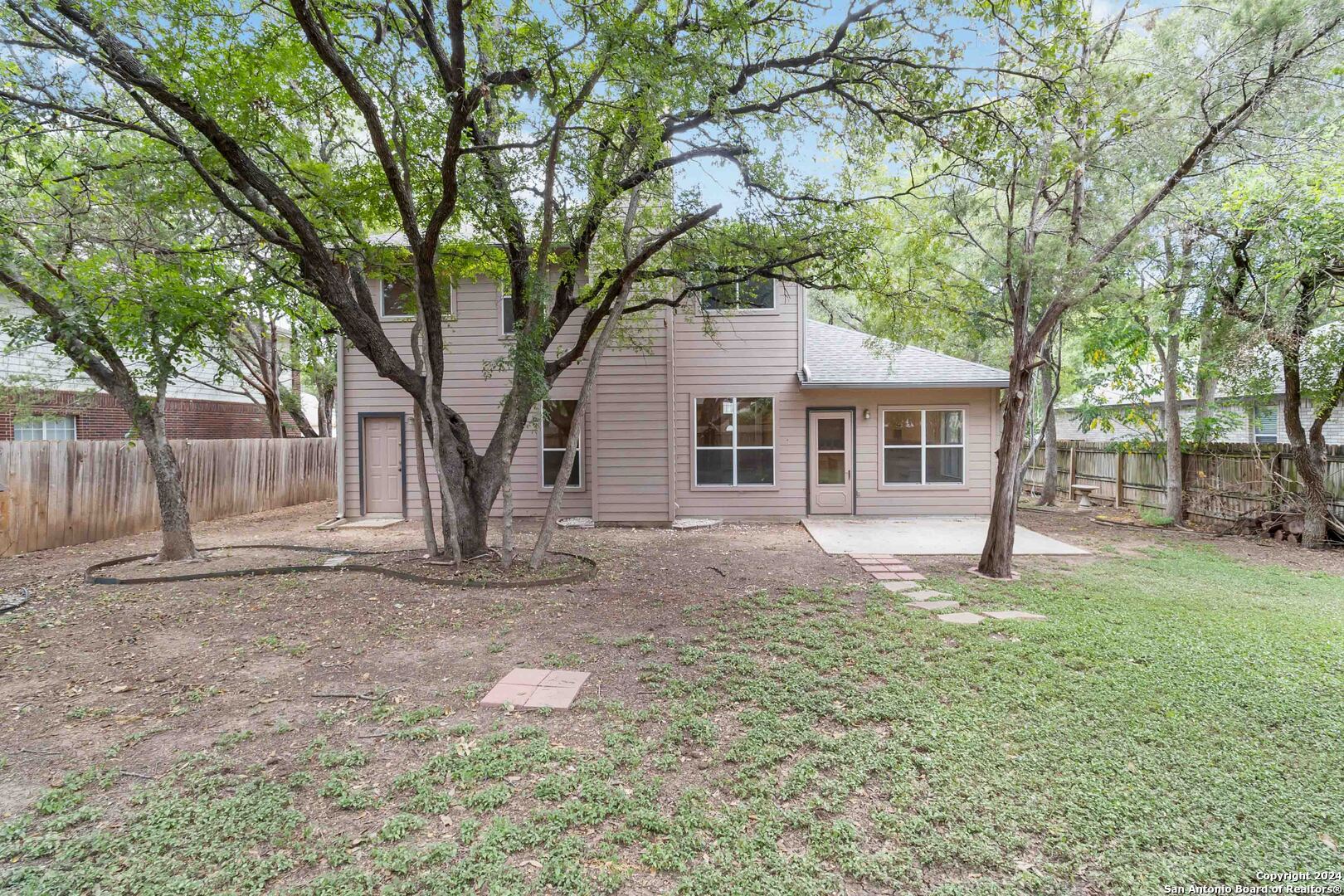 San Antonio, Texas 78247, United States, 3 Bedrooms Bedrooms, ,3 BathroomsBathrooms,Residential,Pending,46114