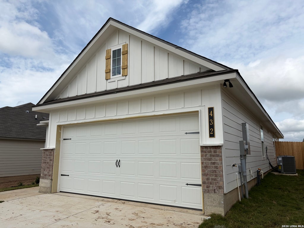Photo of 432 Honeydew Way, Seguin, TX 78155 (MLS # 1972244)