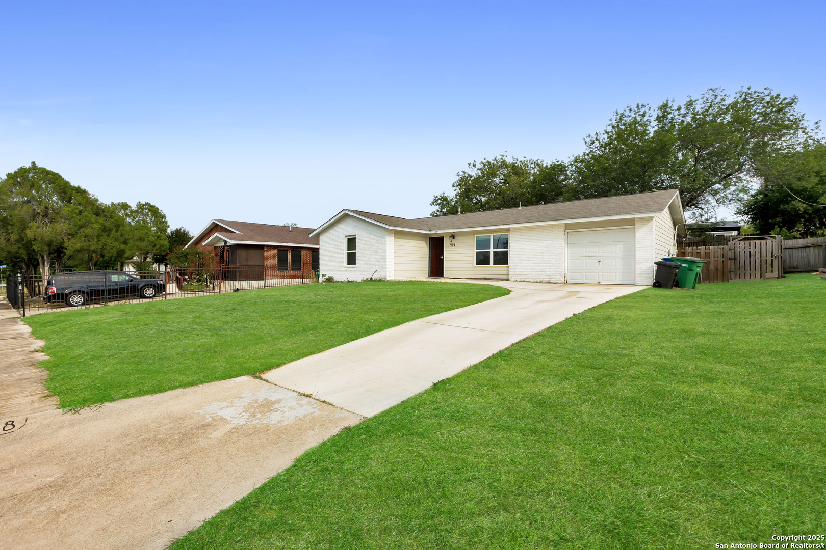 458 Scates Dr