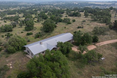 306 fieldstone Johnson City TX 78636