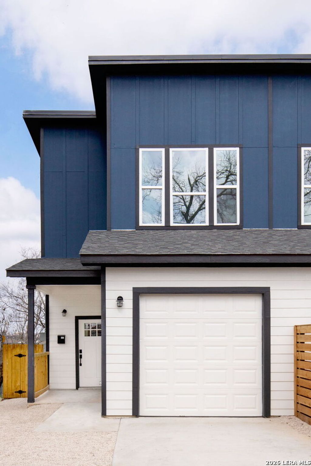 Photo of 1827 montana 101 #101, San Antonio, TX 78203 (MLS # 1955106)