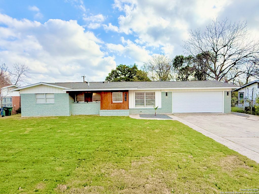 Photo of 4010 loop 410, San Antonio, TX 78229 (MLS # 1930345)
