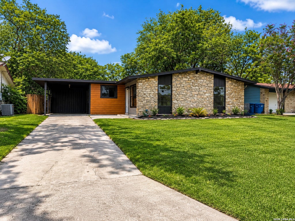 Photo of 5409 ARNESON DR, Kirby, TX 78219 (MLS # 1971588)