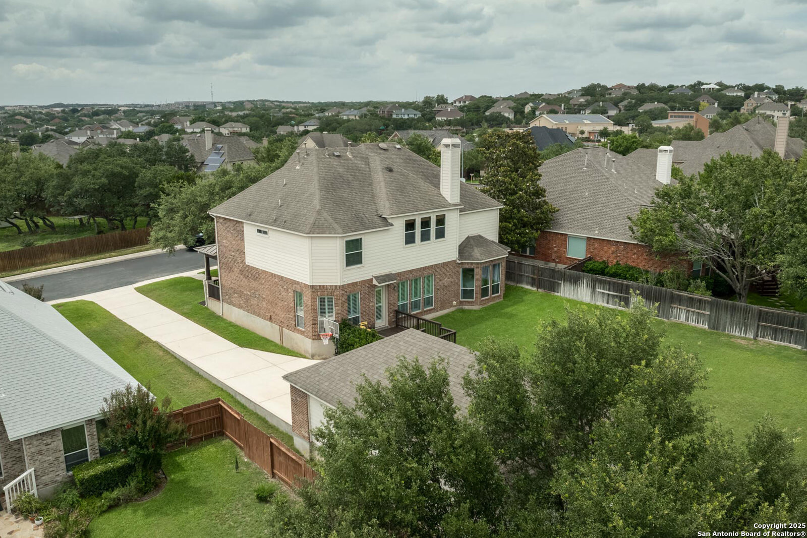 21910 Barton Woods