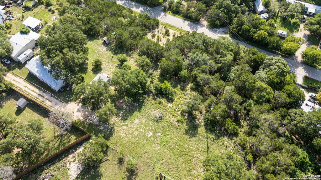 Photo of 235 Sir Arthur, Canyon Lake, TX 78133 (MLS # 1878281)
