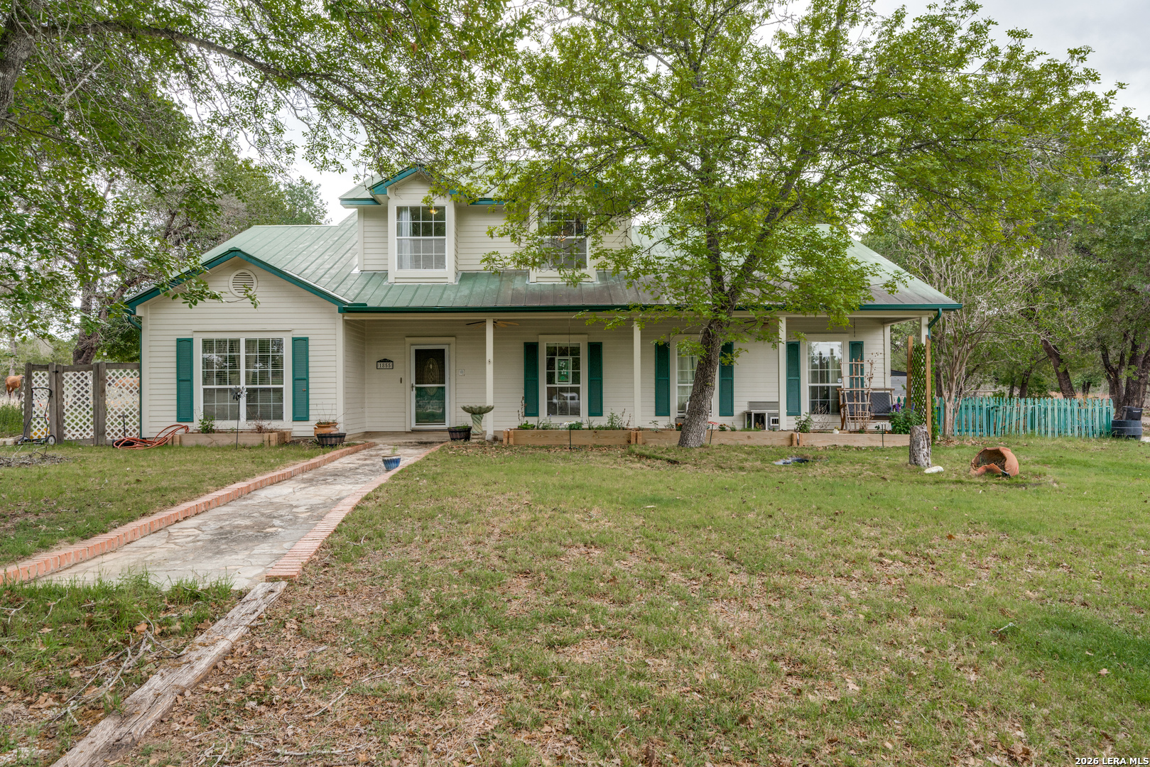 1855 Burr Oak Ln, Adkins, TX, 78101