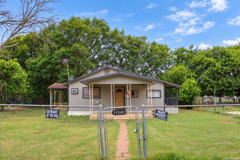 Photo of 11243 Martinez Pass, Schertz, TX 78108 (MLS # 2020131)