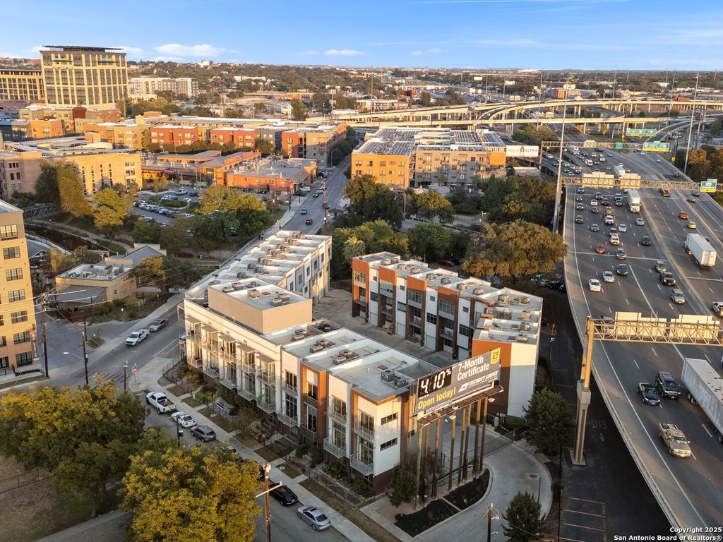 Photo of 1126 E quincy, San Antonio, TX 78212 (MLS # 1916782)