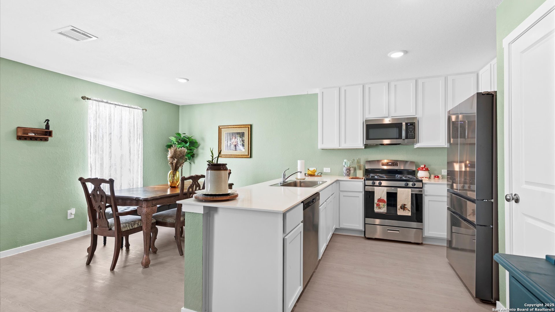 3644 moon hill