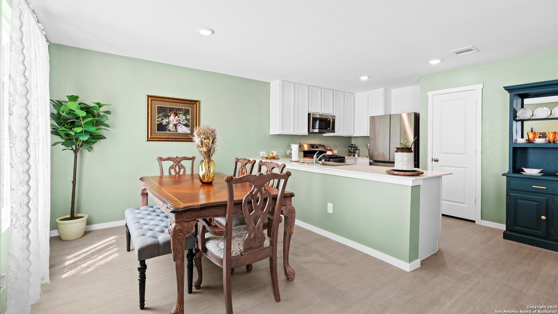 3644 moon hill