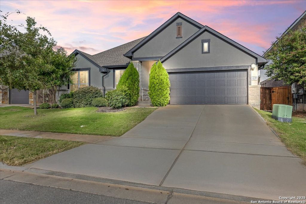 Photo of 2238 Hoja, New Braunfels, TX 78132 (MLS # 1918815)