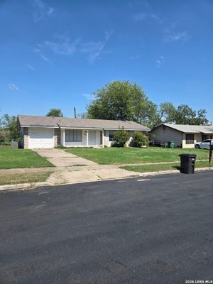 6123 FIR VALLEY DR, SAN ANTONIO, TX 78242 - Image 87bfcf18fb0b7822f900162734972dfd/3982942544