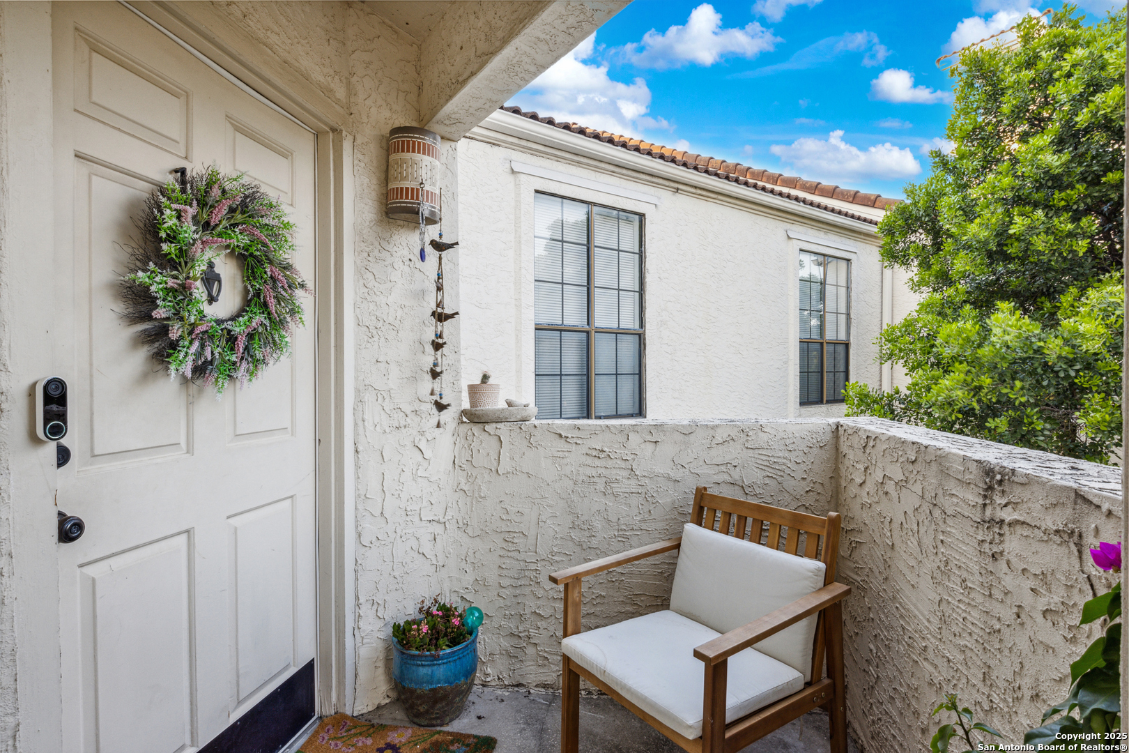 2255 Thousand Oaks 101
