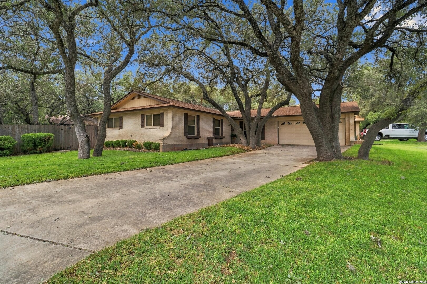 2046 Adobe Trail