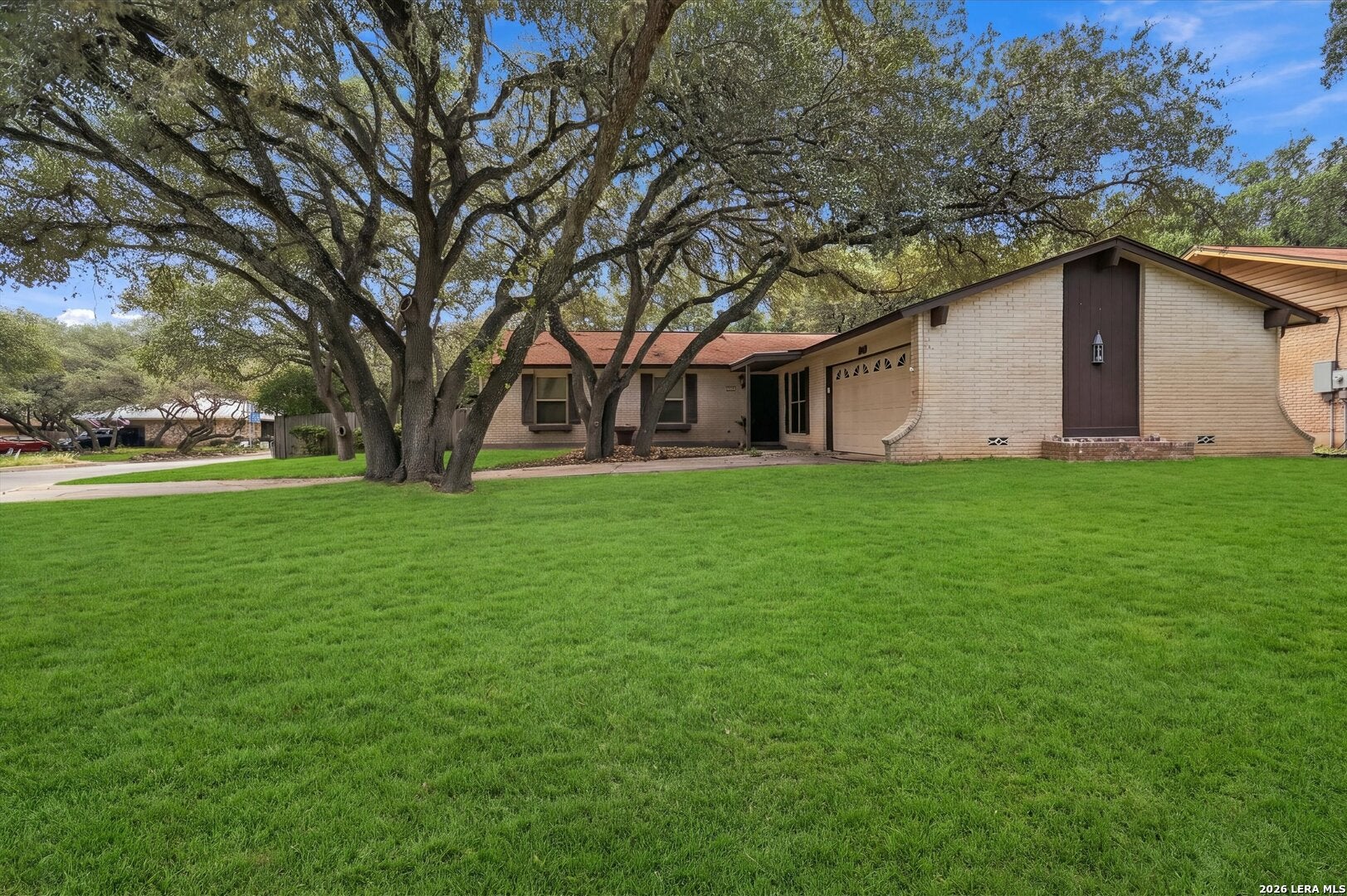 2046 Adobe Trail