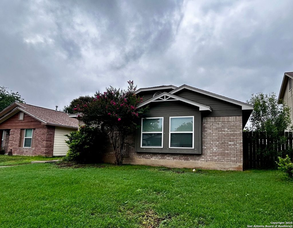 Photo of 7261 Fernview, San Antonio, TX 78250 (MLS # 1883258)