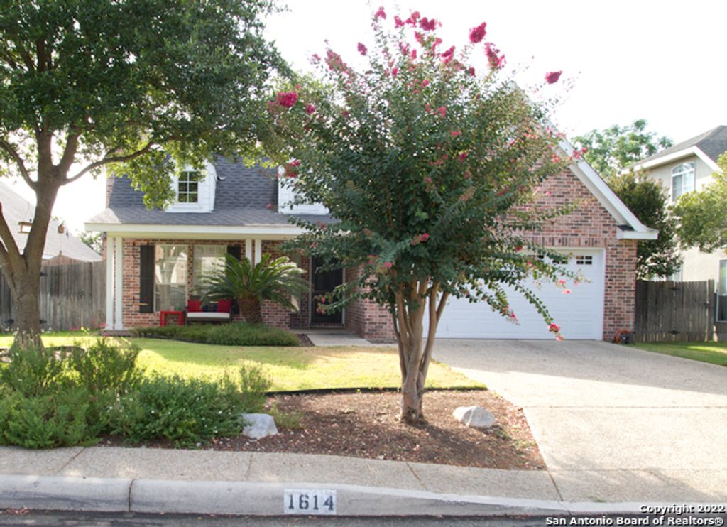 Photo of 1614 hawks tree, San Antonio, TX 78248 (MLS # 1938081)