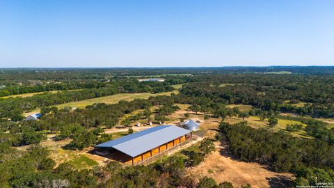 1146 SISTERDALE RD Boerne TX 78006